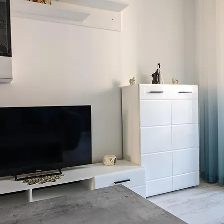 Luxueuse Avec Piscine Et Jardin Verdoyent *